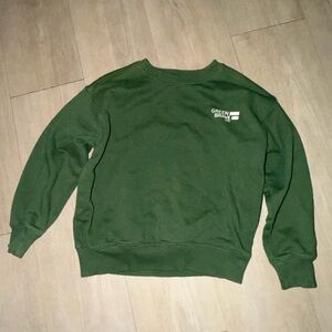 Zara green crewneck sweatshirt with "Great View" and "Skate to be Great" sz 8-9